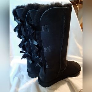 Never Worn, UGG Bailey Bow Tall II Fashion Boot Black 8M US